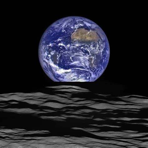 This New 'Earthrise' Photo from NASA Is Simply Breathtaking | Space