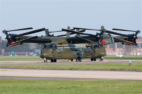 HMX-1 Presidential Helicopters at RAF Mildenhall - FighterControl