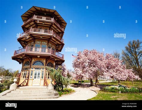 Pagoda Observatory in Patterson park, Baltimore, USA Stock Photo - Alamy