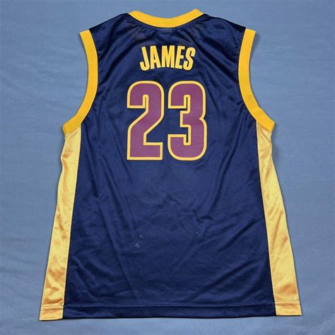 Lebron James Cleveland Cavaliers Jersey #23 Medium... - Depop