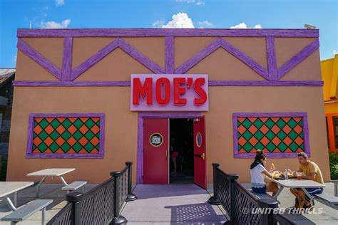 Moe’s Tavern at Universal Studios Florida | Overview & Menu