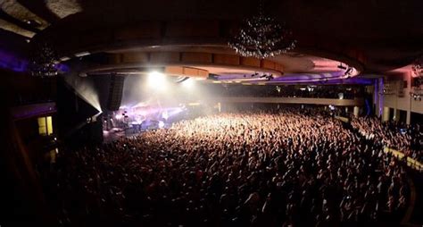 Walk The Moon Entertain The Palladium Crowd - Best New Bands