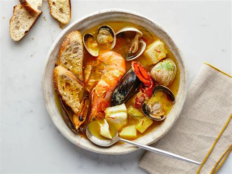 Bouillabaisse Soup: A Taste of the French Riviera - Husyu Recipes