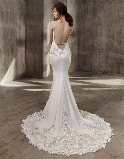 Flattering Wedding Dresses