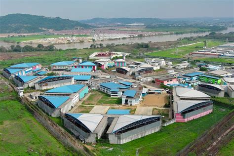 Gang leader’s prison break puts restive Ecuador on high alert | CNN