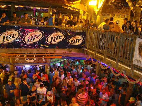 Harpoon Harry’s – The College Bar on the Beach | Panama City Beach Spring Break