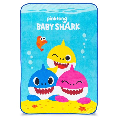 Baby Shark Plush Throw, Kids Bedding, 46 x 60 - Walmart.com - Walmart.com