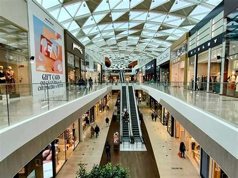 The 6 Best Shopping Malls in Bologna