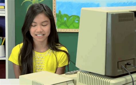 These Kids React In The Most Hilarious Way When They See Old Computers ...