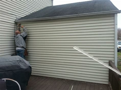 How to Repair Vinyl Siding - Modernize