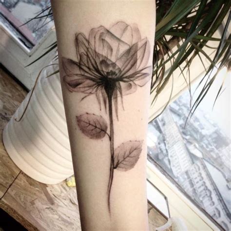 35 X-Ray Flower Tattoos That Will Take Your Breath Away - TattooBlend