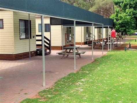 Riverfront Cabins | Riverbend Caravan Park Caravan Park