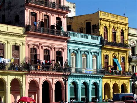 Colorful houses in Havana, Cuba | Havana | Pinterest | Havana cuba ...