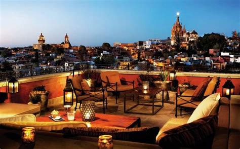 Breathtaking Rooftop Bar Designs and Latest Trends in Decorating