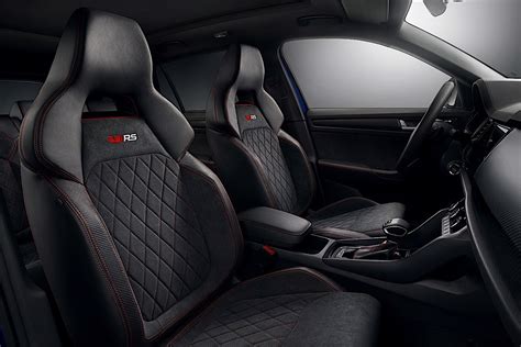 Skoda Kodiaq RS Interior Revealed, Wrapped in Alcantara - autoevolution