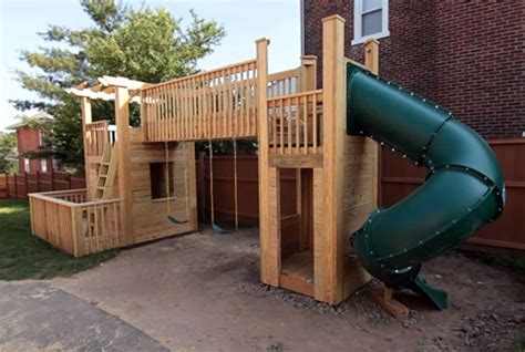 10 Amazing DIY Backyard Playhouses