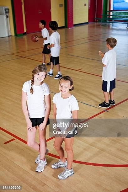 Middle School Gym Class Photos and Premium High Res Pictures - Getty Images