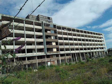 At last! Eyesore former Temple Meads sorting office building in line to be redeveloped | Bristol ...