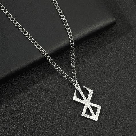 Berserk Necklace – Streetshop