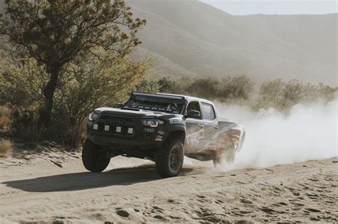 Chasing the Baja 1000 with Canguro Racing - Desk to Glory