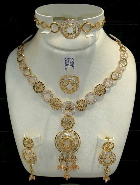 Jewellery designs and collections from Saudi Arabia | Gold jewellery ...