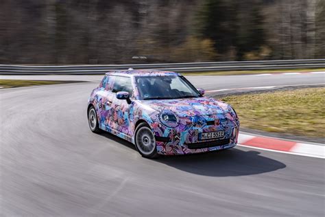 2025 MINI Cooper Electric Coming With More Power And Longer Range | Carscoops