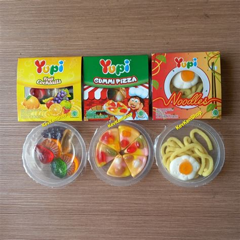 Jual YUPI Original Rasa Gummi Pizza or Fruit Cocktails atau Noodles ...