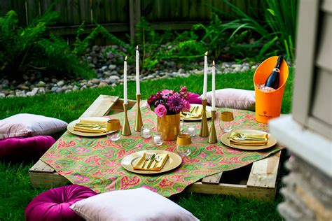 Five Romantic Picnic Ideas that are Easy, Gorgeous and Inexpensive!