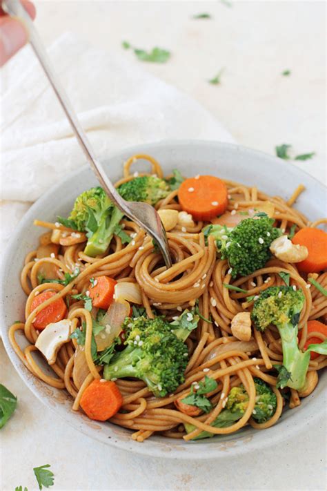 Spicy Broccoli Carrot Noodle Stir-Fry - Cook Nourish Bliss