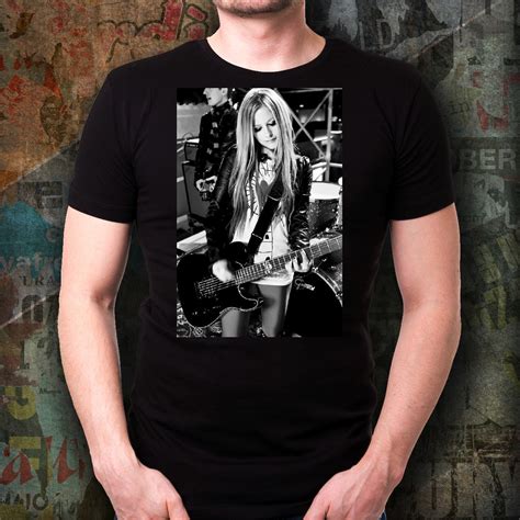 Avril Lavigne UK Tour T-Shirt, Love Sux Tour 2023 Album Concert Bootleg Vintage Retro Merch