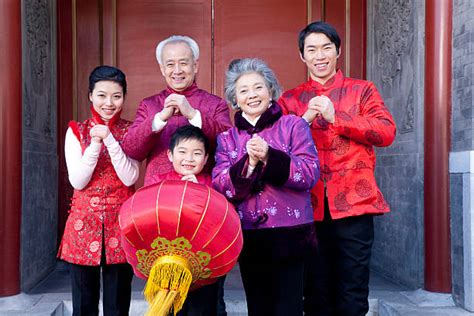 Best Traditional Chinese Family Portrait Stock Photos, Pictures & Royalty-Free Images - iStock