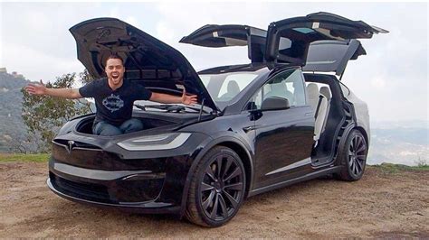 Tesla Model X Plaid Review: The Quickest SUV In The World