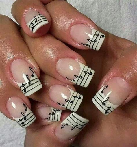 25 Coolest Music Note Nail Designs You'll Love – NailDesignCode