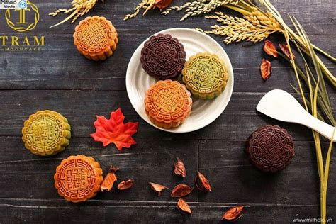 Bánh Trung Thu Trâm Mooncake - foto by MITHALO on Behance | Moon cake ...