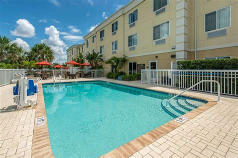 COMFORT SUITES SARASOTA-SIESTA KEY $123 ($̶1̶4̶7̶) - Updated 2024 ...