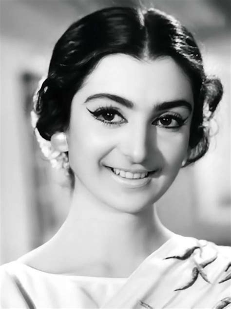 saira bano | Retro bollywood, Vintage bollywood, Beautiful indian actress