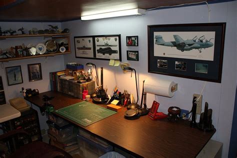 hobby workbench - Google Search | Hobby room, Home decor, New home designs