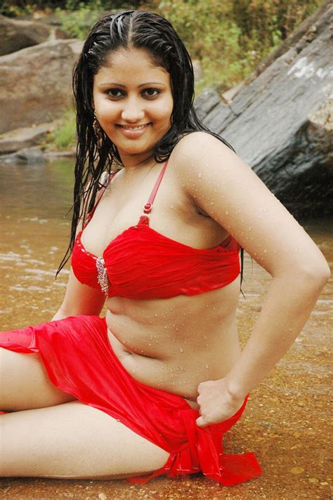 Tamil Hot Movie Stills « Latest Style Of Actress