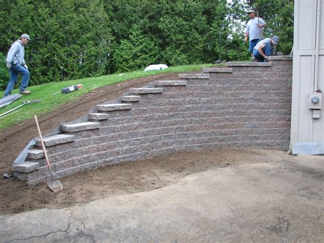 Brick Pavers Construction - Retaining Walls and Steps