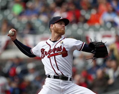 Atlanta Braves starting pitcher Mike Foltynewicz (26) works in the ...