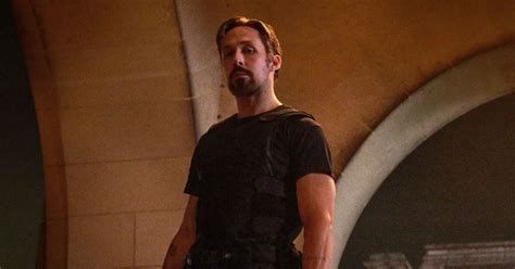 The Gray Man: New Image Arrives as Ryan Gosling Teases His Relatable Action Hero