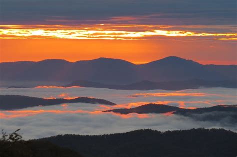 Thunder Hill Overlook, Milepost 290.3 - Blue Ridge Parkway - Photo of the Day | Galleries