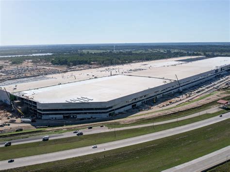 New photos go inside Tesla’s $1.1B Austin factory as it nears opening ...