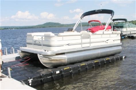 Pontoon Boat Lifts | Explore Our Pontoon Floating Docks & Pontoon Boat ...