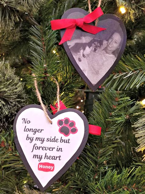 Dog Memorial Ornament - An Easy DIY Project with a Free Printable!