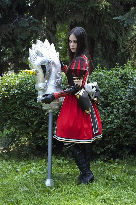 Alice Madness Returns Cosplay