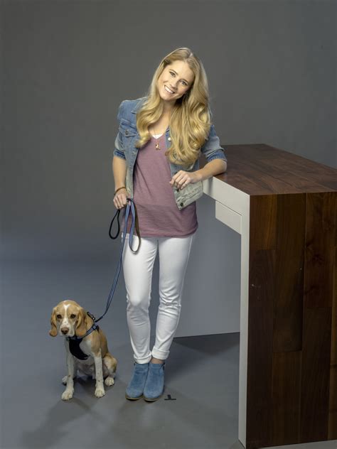 Cassidy Gifford as Lara on Like Cats & Dogs | Hallmark Channel