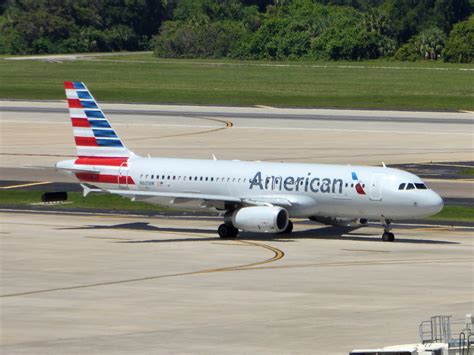 Airbus A320 American Airlines Photos And Description Of