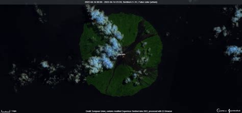 Manam volcano (Papua New Guinea): eruption with ash cloud up to 45,000 ...