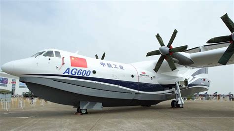 World’s largest amphibious aircraft AG600 to make maiden flight - YouTube